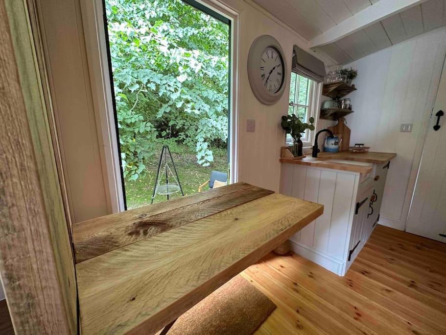 Cornwall Woodland Shepherd'S Hut Deirdres Hut Bodmin Extérieur photo