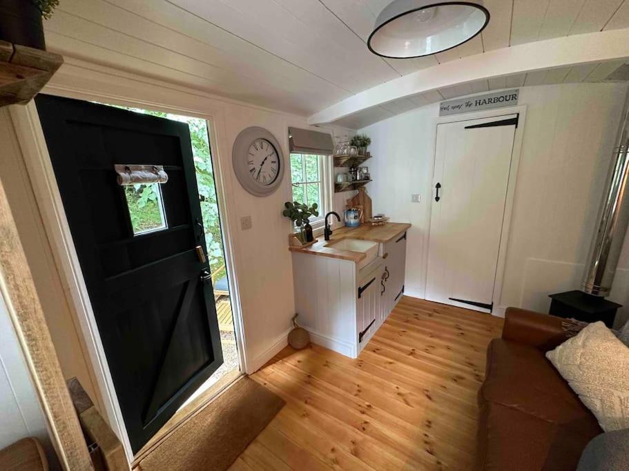 Cornwall Woodland Shepherd'S Hut Deirdres Hut Bodmin Extérieur photo