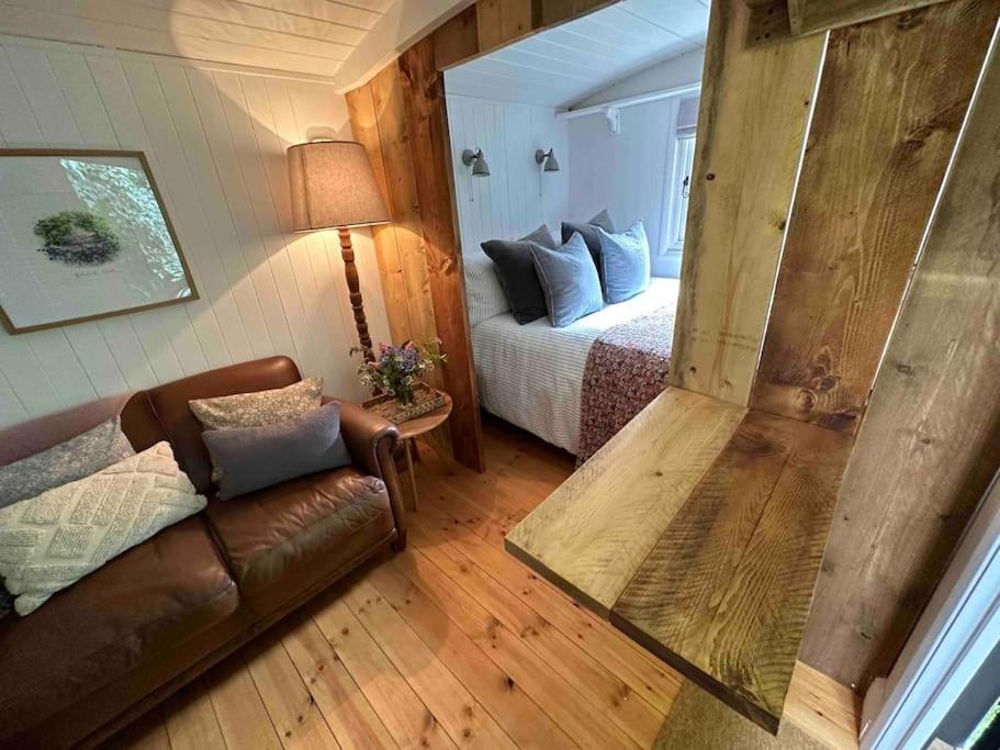 Cornwall Woodland Shepherd'S Hut Deirdres Hut Bodmin Extérieur photo